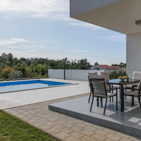 Holiday home Holiday Tonka By Interhome *