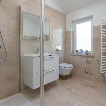 Holiday Tonka By Interhome Holiday home Nova Vas (Porec)