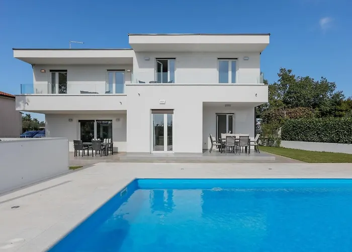 Tonka By Interhome * Nova Vas